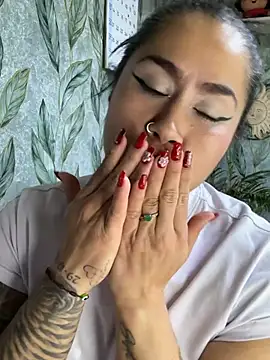 Chat +18 de Sweet__Nurse1 ao vivo