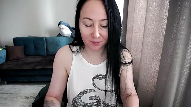 Chat +18 de Sophy_Fox ao vivo