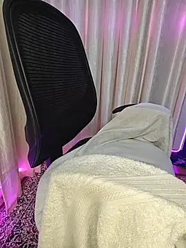 Curvy_Pooja's Live XXX Chat