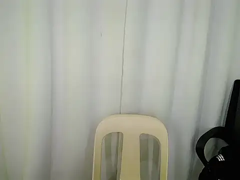 TsCyra_foxxx's Live XXX Chat