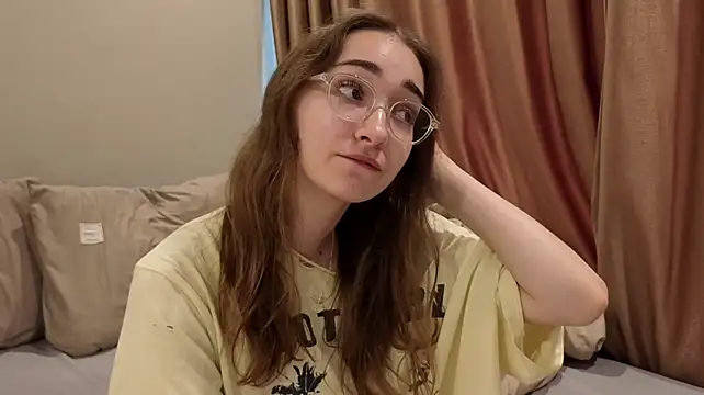 PollyBeev's Live XXX Chat