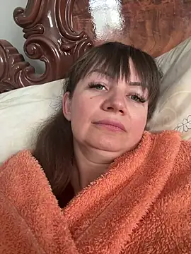 Butterfly8385's Live XXX Chat