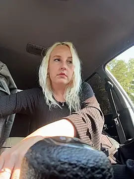 XXX chat uživo modela MerlinDave
