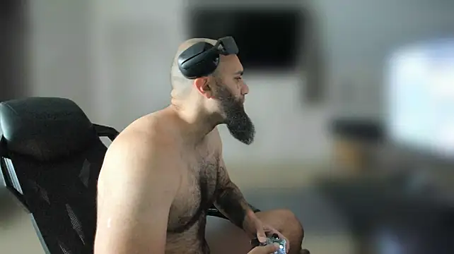 MastaWolfy's Live XXX Chat