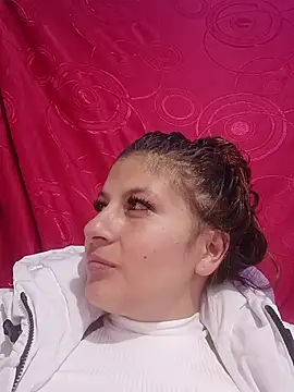 XXX chat uživo modela Nahomi_Lov