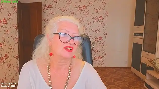 Maya_Mayflower's Live XXX Chat