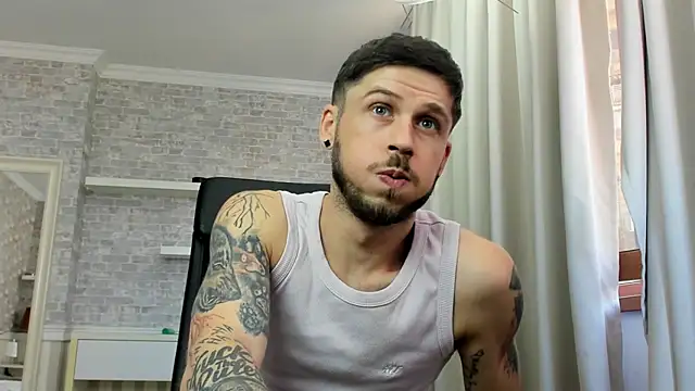 JonahShaw's Live XXX Chat