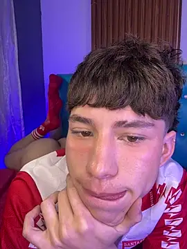 Онлайн чат XXX Kael_Prince