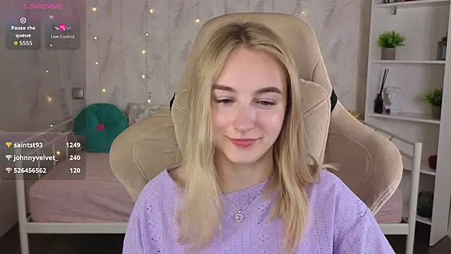 Shy_Polly: απευθείας συνομιλία ΧΧΧ