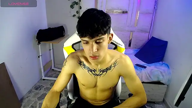 Liom_Gym's Live XXX Chat