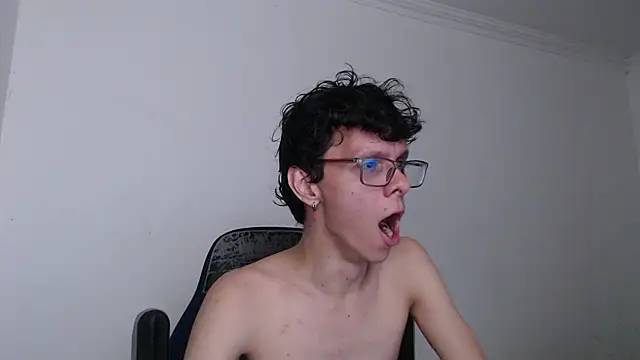 bryamado69 webcam show