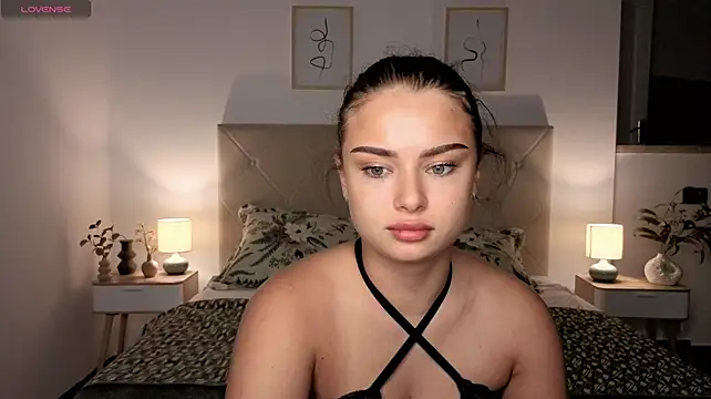 Chat +18 de Silena_sky ao vivo