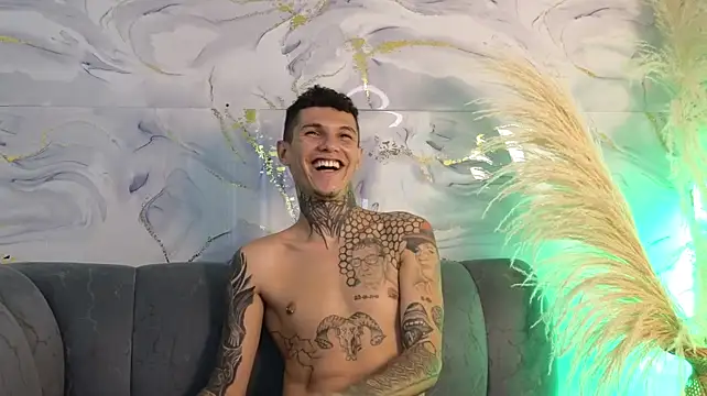 Paulo_527 Live XXX-Chat