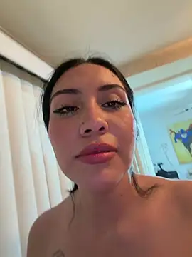 LunaAurora3 Chat XXX in diretta
