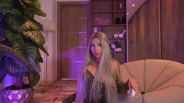 ArianaXO_ élő XXX-chatje