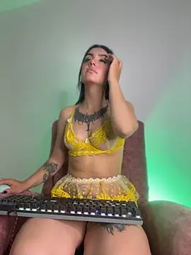 XXX chat uživo modela Lucy_699