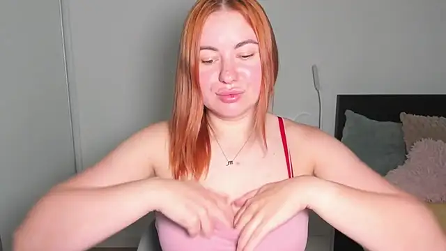 Онлайн чат XXX LAYLAxSTAR