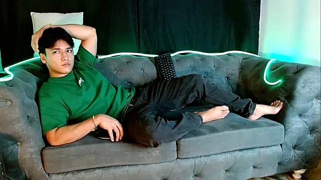 Liam_Chameliam live XXX chat