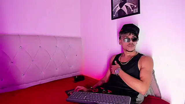 Chat XXX en directo de Angel_foxc13