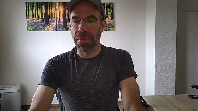 DaddyHarry_MatureStallion live XXX chat