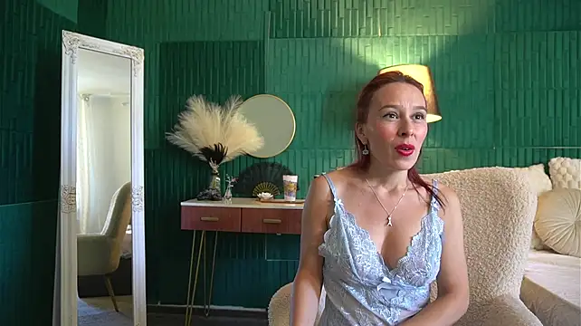 Chat XXX en directo de HaileyMoonn