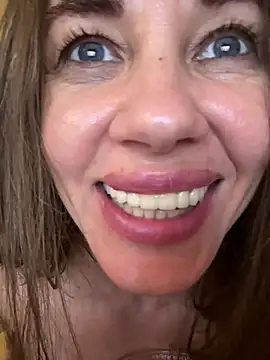 LucieMack Chat XXX in diretta
