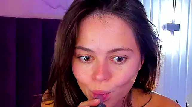 دردشة Kelly_Cuutie الجنسية المباشرة