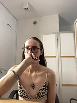 MartiniiSelenna élő XXX-chatje