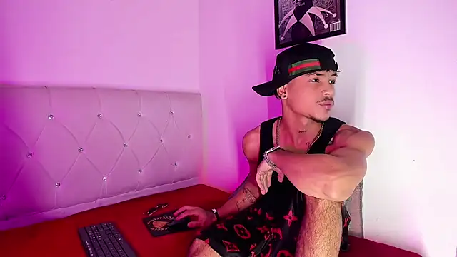 Angel_foxc13: απευθείας συνομιλία ΧΧΧ