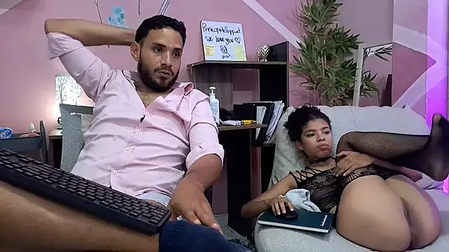 Онлайн чат XXX Pineappleflipped