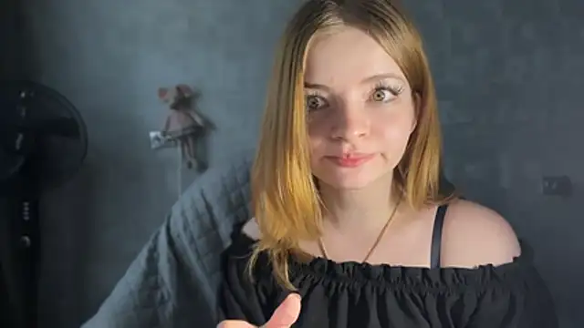 Elirya Adlı Modelin Canlı XXX Sohbeti