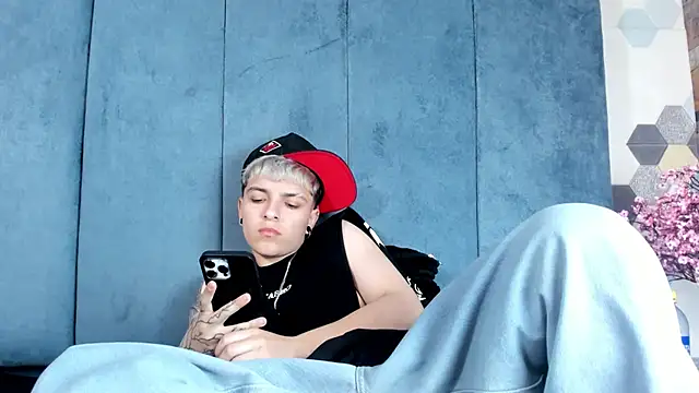 Megan_Thompson_ Chat XXX live