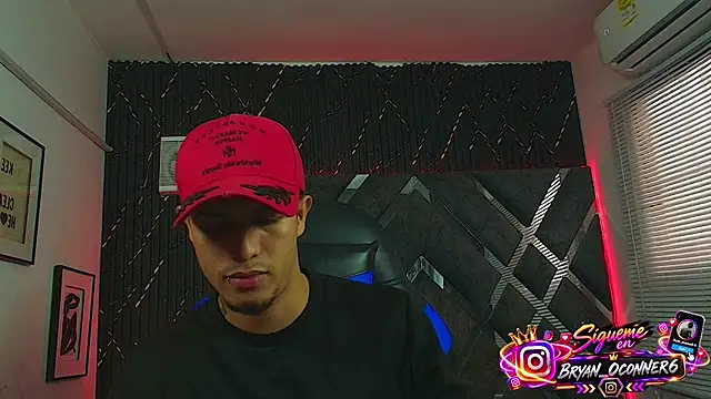 dominic_connor Adlı Modelin Web Kamerası Şovu