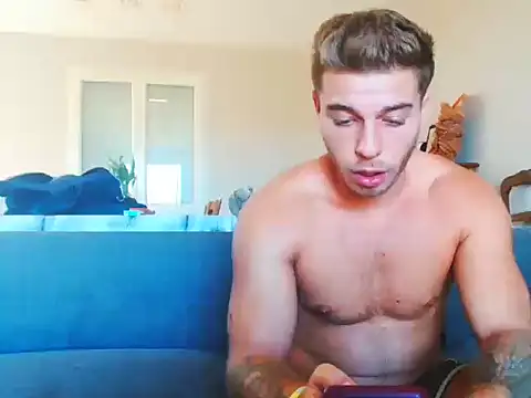 Elkafit28's Live XXX Chat