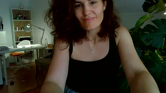 Ms-Lust1-'s Live XXX Chat