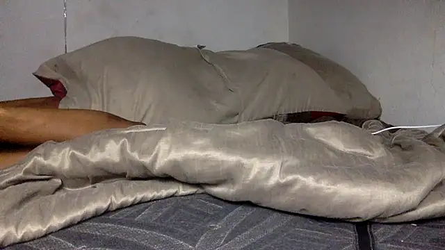 Онлайн чат XXX DREshots