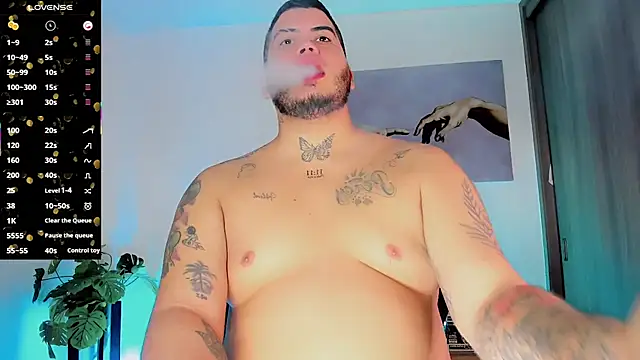 Chat +18 de Thomas_chubbyxhot ao vivo