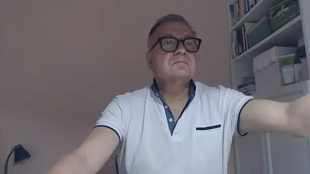 YOU6me Live XXX Chat