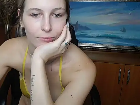 StrangerGi's Live XXX Chat