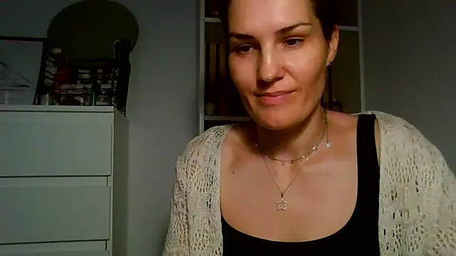 Ms-Lust1- – Live XXX-chat