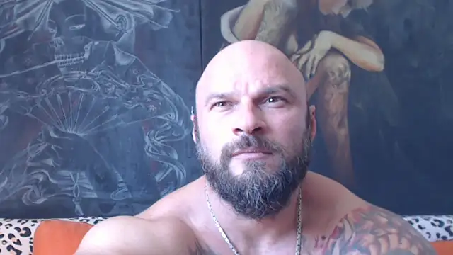 viking_30 Chat XXX live