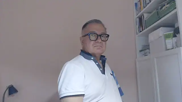 YOU6me live XXX chat