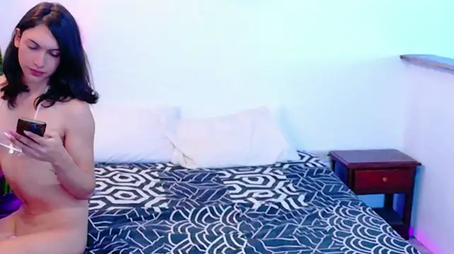 diamonddaphne's Live XXX Chat