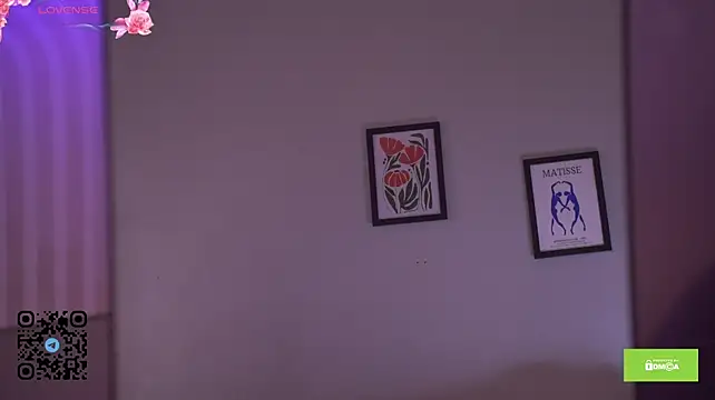 Emmiellee Chat XXX in diretta