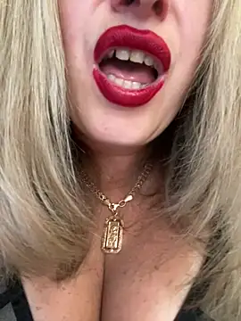 Kittenforyou – Naživo XXX chat