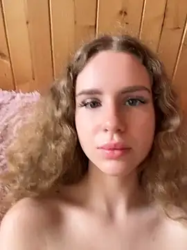 nemesidaM's Live XXX Chat