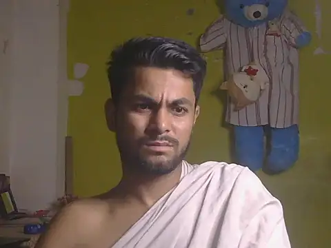 Stubborndesiboy 라이브 XXX 채팅