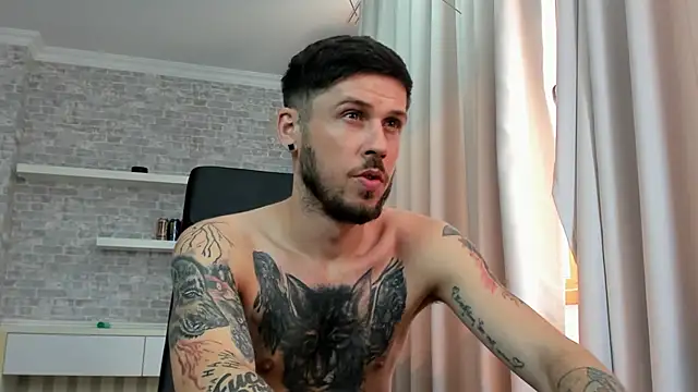 Chat XXX en directo de JonahShaw