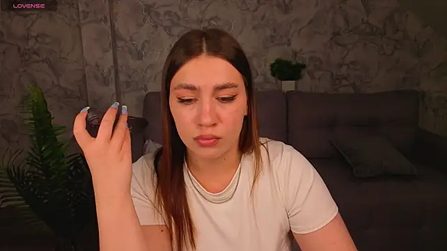 Mary_Forest Adlı Modelin Canlı XXX Sohbeti