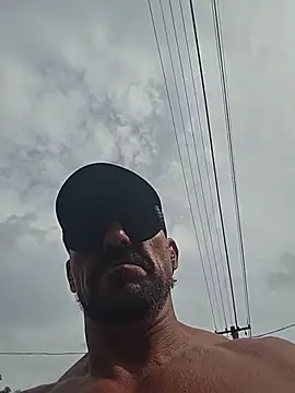 Chat +18 de publicnakedman ao vivo
